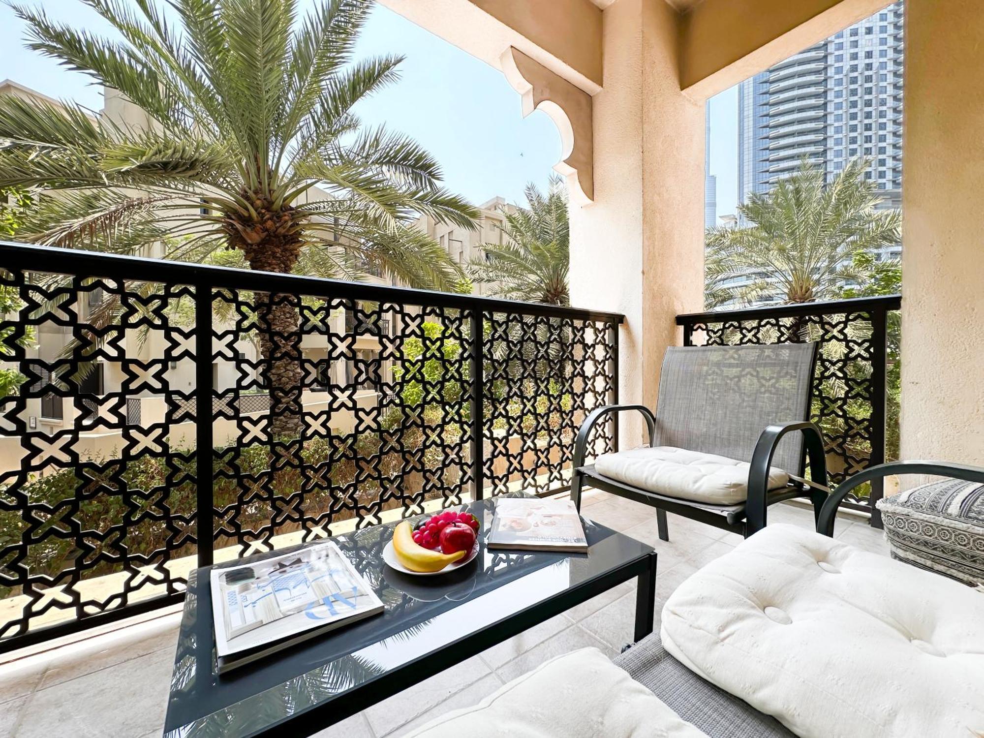 Trophy 2Br Aladdin Estate W Burj Khalifa View Apartment Dubai Exterior photo